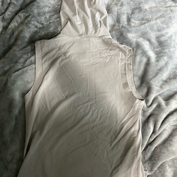 Total Alpha Shortsleeved Workout Hoodie size Large - Picture 2 of 3